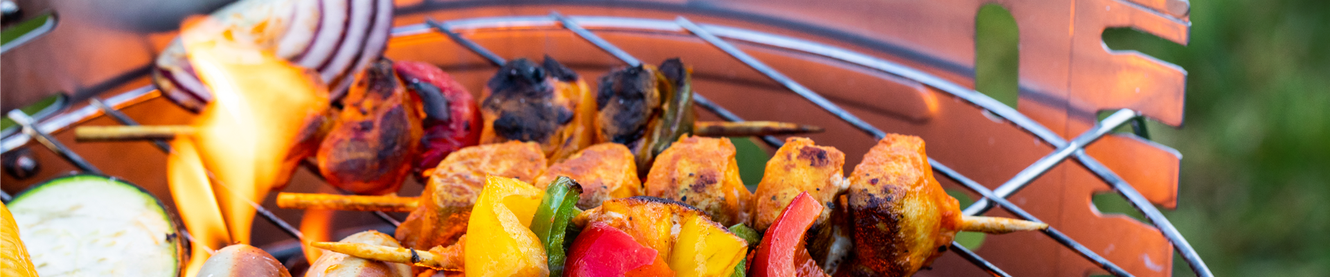 Grillen - Grill mit Lebensmitteln